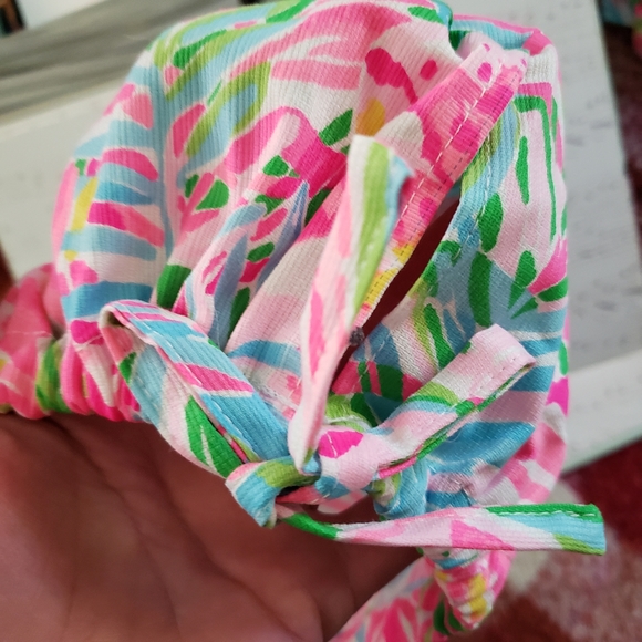Lilly Pulitzer surgical cap with ties - Picture 3 of 4